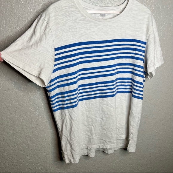 Old Navy White T Shirt W/Blue Stripes - Picture 3 of 6